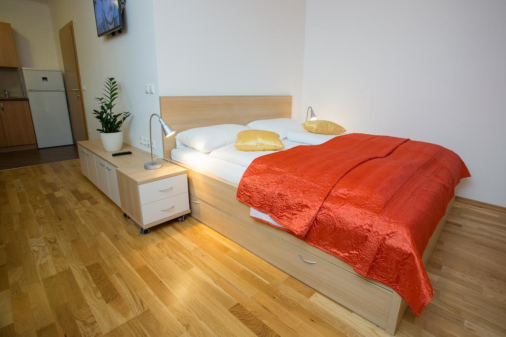 Apartments Benedicic Bled Room photo
